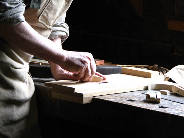 Nacemos de la influencia y formación  heredada en el sector de la <strong>carpintería de madera y ebanistería  en Balsareny.</strong>